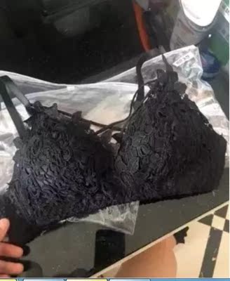 好看又性感，重要的质量也不错，穿着舒服。