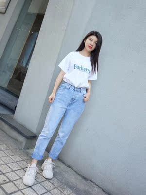 鞋子收到了 挺好看的 挺满意的 物流也挺快的 上脚也挺舒服的 好评 鞋子收到了 挺好看的 挺满意的 物流也挺快的 上脚也挺舒服的 好评