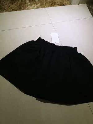 布料很厚实，性价比很高，不错的。