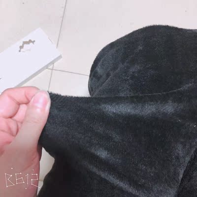 穿着很舒服，但脚腕和脚趾加厚的部分，有边，穿起来有点别扭，袜子很长，很有弹性。