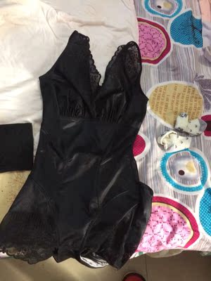 瘦身衣到货啦，穿上没有特别勒的感觉，面料柔软舒适，后面开口上厕所方便&hellip;&hellip;