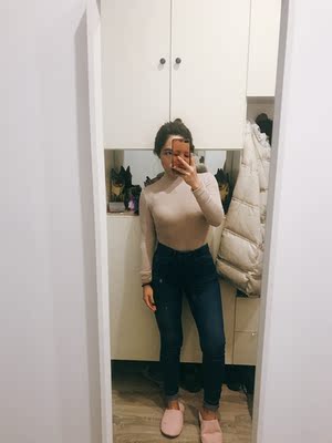 百搭！就是袖子真的很长，要卷着穿