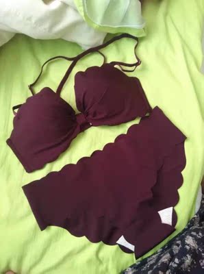 内衣质量特别好，特别柔软，而且穿起来特别舒服的，无痕的，穿也没有嘞赘肉出来，非常满意的！