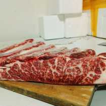 A5 and beef snowflake triangle steak triangle beef brisket imported Miyazaki pine board Australia imported Fili beef batch shop