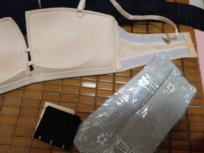 还好，就是黑色的内衣右边会外翘