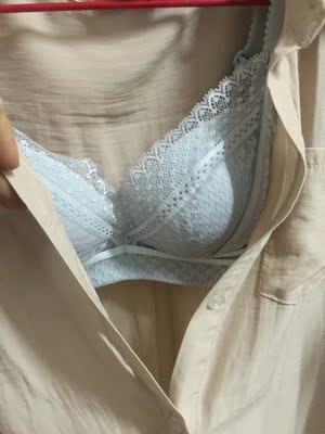 快递来的挺快的，东西收到的时候很开心，样子真的很好看(｡･&omega;･｡)ﾉ♡，颜色漂亮，很喜欢，料子很舒服，软软的，  试了试，很舒适， 大小刚刚好，开心，喜欢这个商品，下次还会再来的