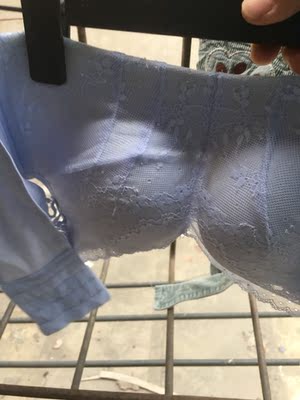 店家服务很好,有问必答,内衣质量还不错,穿起来也合适,发货也很快,满意的,下次有需求再购买,好评一枚 店家服务很好,有问必答,内衣质量还不错,穿起来也合适,发货也很快,满意的,下次有需求再购买,好评一枚