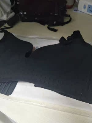 深色也不会掉色,面料舒服,价格又实惠,质量不错,贴身的衣物。这么便宜买到这么好的东西我很满意呢~!试穿在身上很舒适,以后就来这里买啦,嘻嘻,还有我买的尺码也很正,穿上真合适,刚刚好!聚拢效果也很好。 深色也不会掉色,面料舒服,价格又实惠,质量不错,贴身的衣物。这么便宜买到这么好的东西我很满意呢~!试穿在身上很舒适,以后就来这里买啦,嘻嘻,还有我买的尺码也很正,穿上真合适,刚刚好!聚拢效果也很好。