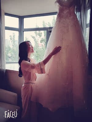 结婚买的晨袍，拍照很好看！质量也好