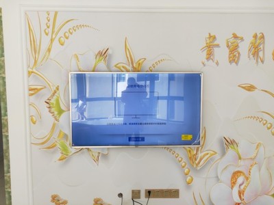 体验真实使用感受海尔LS55M31和海信LED55EC720US电视那个好，优缺点区别是