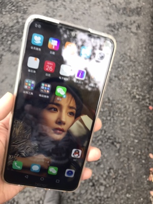 真实使用感受体验荣耀8X MAX和9i手机那个好，评测细节对比，真相大曝光！