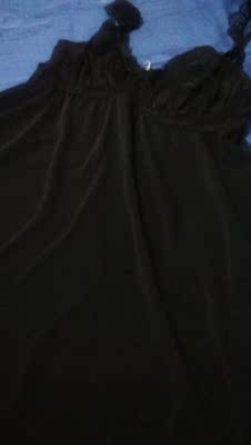 衣服很喜欢 老公说很性感 刚刚盖住屁屁 料子比我想象的好 滑滑的 很舒服