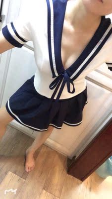 宝贝很好，很显瘦减龄，质量棒棒哒衣服和图片的没有差别，男朋友都夸说我穿着好看，哈哈，开心～好评