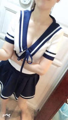 宝贝很好，很显瘦减龄，质量棒棒哒衣服和图片的没有差别，男朋友都夸说我穿着好看，哈哈，开心～好评