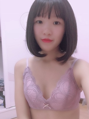 真的是太好了，那么便宜居然得那么好的两套，尺码正，质量好好哦，洗了不褪色，以后都在这家买内衣了，再也不用一天被钢圈内衣勒得难受了，这是薄的也再也不用穿厚厚的内衣闷死自己了，哈哈，开心死啦