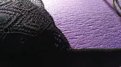 真的满足了小胸胸的需要，穿上去很舒服，没有有钢圈的，有厚海绵的负担，款式也是很潮