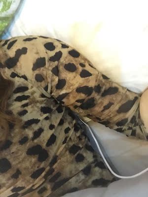 买了好多她们家衣服的却不错值得推荐