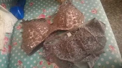 试了一下居然刚好，还以为大了，现在不喜欢太紧的内衣，穿着难受，这个刚好，又不会空漏漏的，