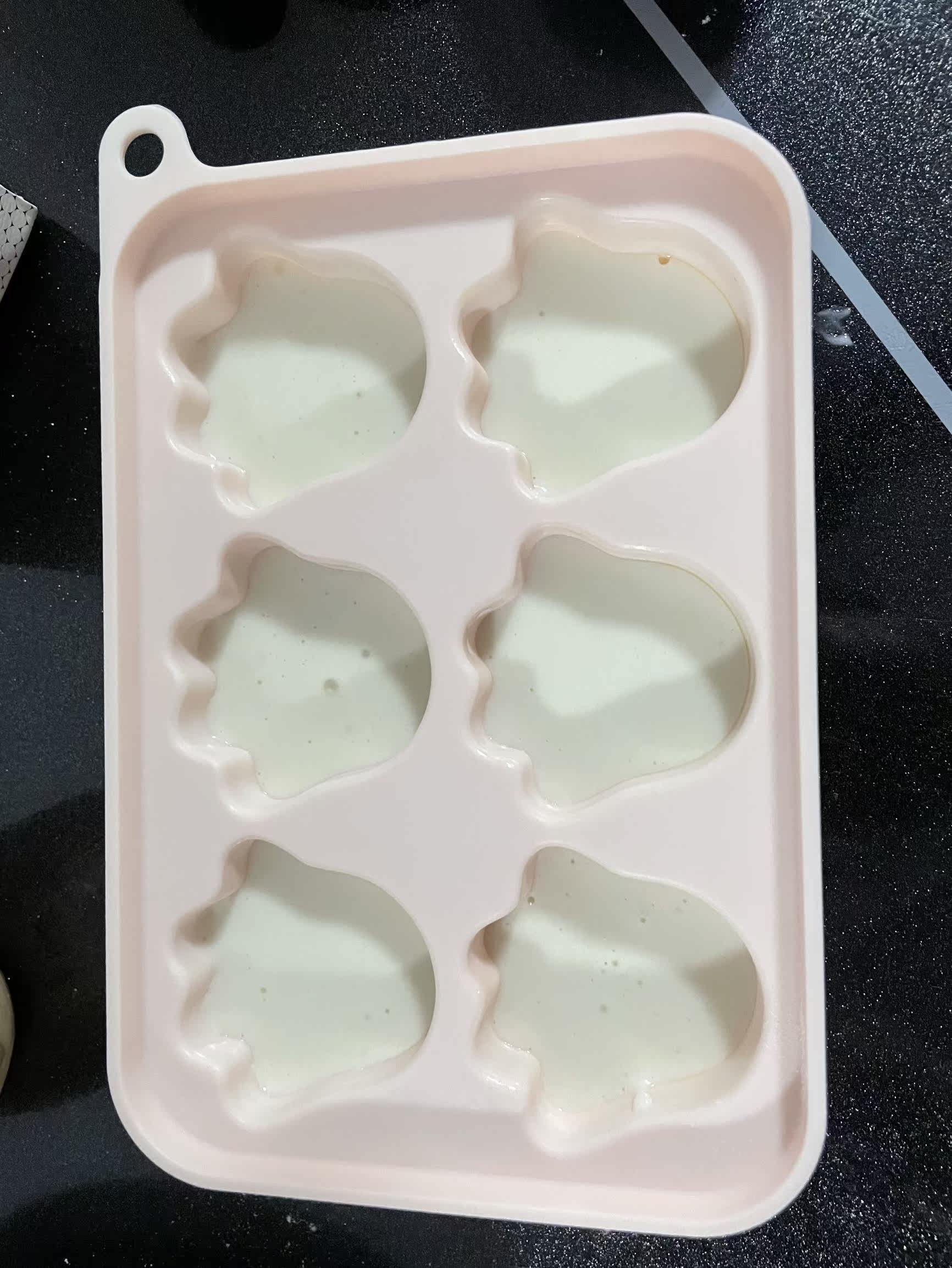 爱咔威蒸糕模具儿童餐具感受怎样?使用评测口碑如何?