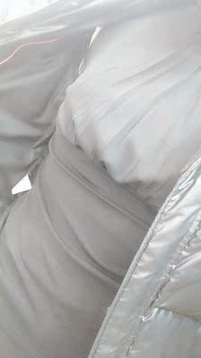 衣服收到了，很满意，质量很好。