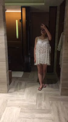 衣服超赞，服务超好，物流超快。喜欢💕