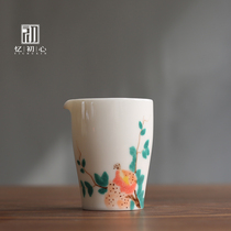 Remembering the beginner white porcelain hand-painted pomegranate ceramic hand holding the fair cup ceramic glaze Lower colour tea instrumental homogenate cup