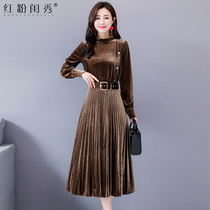 Dress female 2021 Spring Summer New elegant temperament fashion slim long sleeve gold velvet long pleated skirt