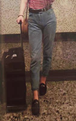 沒有修身效果 挺寬鬆的 而且有種被穿過的感覺 沒有修身效果 挺寬鬆的 而且有種被穿過的感覺