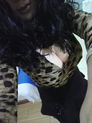 OK，衣服很好看，穿起来很性感哦，下次再来