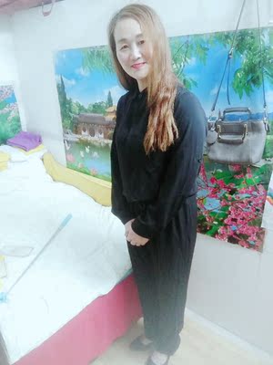 上身效果特别好，穿着舒服，质量好，面料柔软，款式特别喜欢，好评！