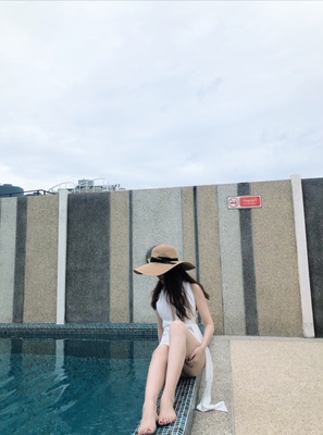 这个泳衣真的超级气质，穿上你就是这片海最靓的妞，拍照效果无敌好