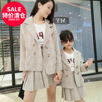 Parent-Child dress 2021 New Tide early autumn mother womens style plaid suit jacket Net red small suit skirt