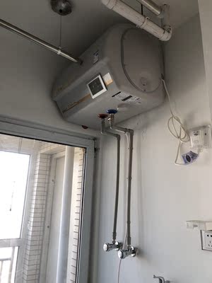 如何评价阿里斯顿和史密斯电热水器那个好，使用分享感受，值得一看！