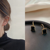 Square earnail female Korean minimalist High design sensation 2021 New small crowdsourced 100 lapped pure silver anti-allergy earback