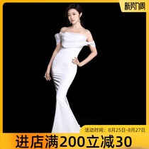 Annual meeting evening dress female 2020 new banquet temperament elegant sexy thin host bandeau fishtail skirt smearing