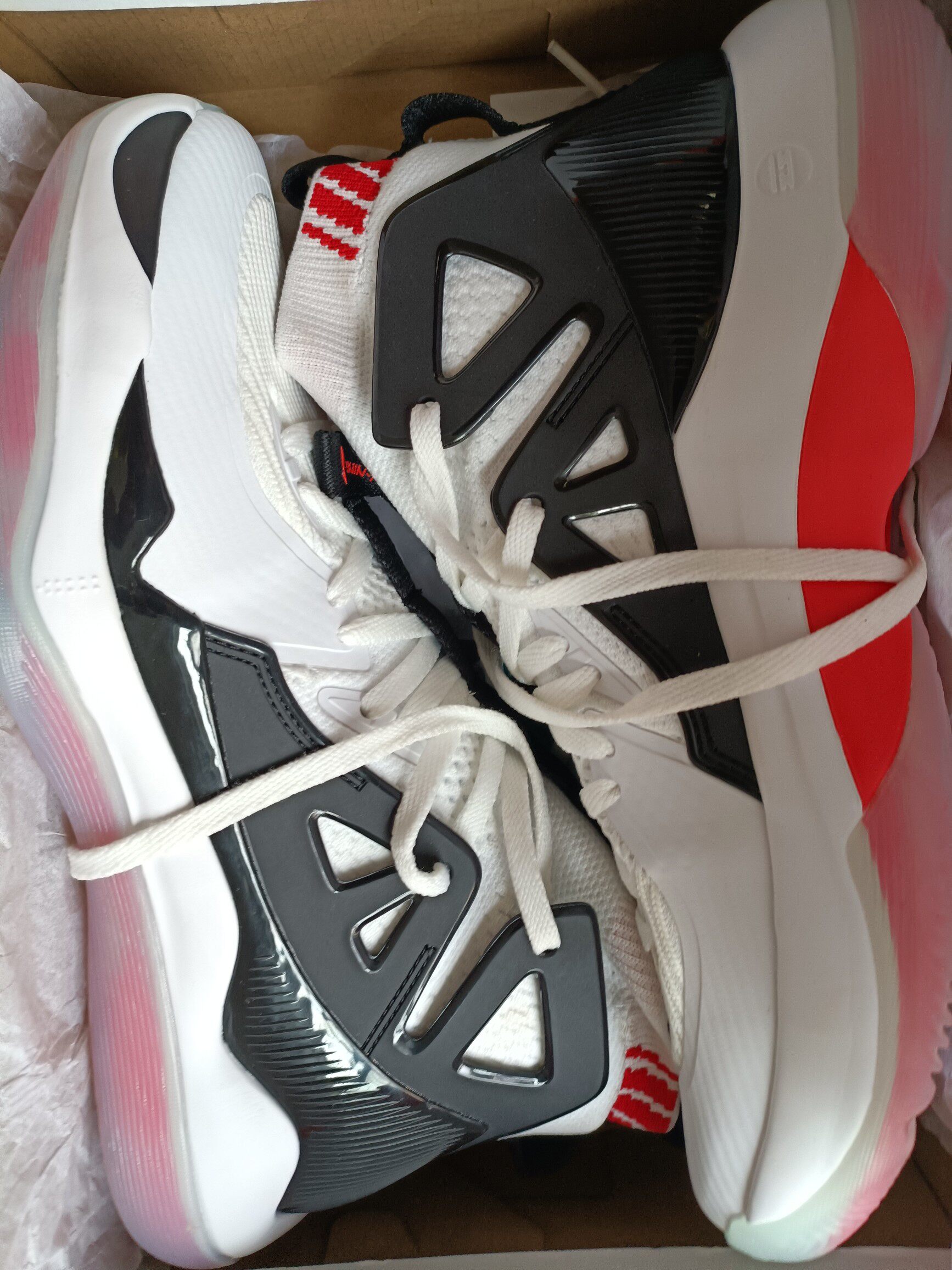 内幕爆料李宁937篮球鞋怎么样呢?质量如何?老鸟吐槽评测