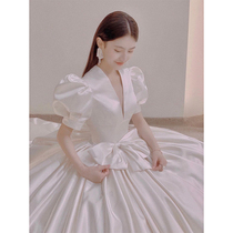 Retro-sat satin light master wedding dress 2022 bride palace princess style dragging tail simple high texture