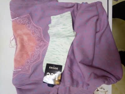 挺好的和描述的一样，物美价廉，就是拍大了一个码穿着不仅。谢谢店主，送的袜子。