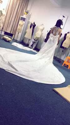 胸贴到了，结婚要穿的，已经试穿了哦，不错的质量粘性很好，朋友看到我买的质量这么好，非要我帮她买一件，一如既往质量不错，真的很黏，我当时拍了一整天的婚纱照都没有掉，拍照必备。聚拢效果还很好，很划算的客服还是比较耐心的，东西收到了包装挺好的，东西很好舒适度很高~我是用了过来评价的，很负责的给大家参考下