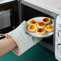 Kitchen microwave insulation silicone gloves high temperature resistant oven baking special thickened Anti-hot gloves waterproof gloves