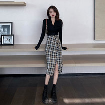 European station Ocnltiy2021 spring new low-cut long-sleeved thin T-shirt high-waisted split check skirt