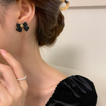 Black bow stud stud simple Female small Korean temperament Net red earrings 2021 New Tide earrings Silver Needle