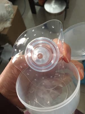 买过好多东西了，新品也不能错过，宝贝时不时开始会咬了，好用实惠