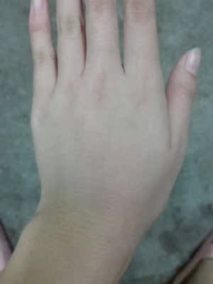 真的选对了产品，比以前用的牌子好多了，脱的特别干净,一根都没留下,看的心情都变好了，脱了几次了感觉很清爽，也没感到有什么刺激性。皮肤也光滑了，长的慢了。用了几次后，现在毛毛越张越少，越来越细，很满意！