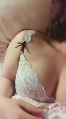 以前躺下之后都是啥都没了,生了孩子之后更是没有弹性的很,现在变得很有弹性,躺下了还是可以看出来很有料,老公说我越来越可爱了 以前躺下之后都是啥都没了,生了孩子之后更是没有弹性的很,现在变得很有弹性,躺下了还是可以看出来很有料,老公说我越来越可爱了