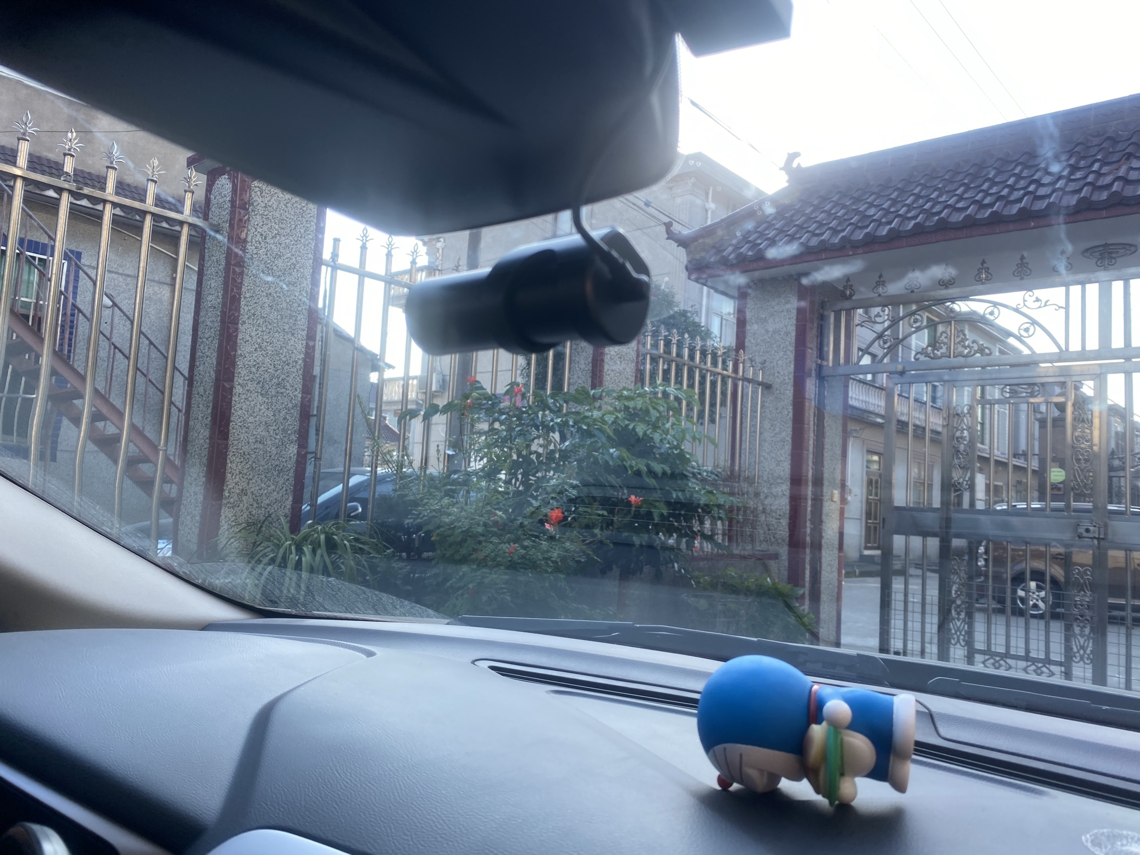 行车记录仪什么牌子好多少钱,行车记录仪什么牌子质量好