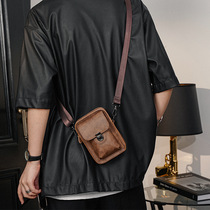 2022 new retro mobile phone bag single shoulder bag Han version mens bag inclined satchel with single shoulder bag casual little backpack tide
