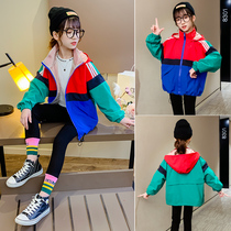 Girls spring and autumn net red hoodie storm jacket 2021 autumn new medium and large childrens Korean version of the foreign coat