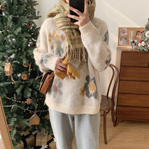 A tea and Agu milk tea color Christmas sweater men autumn and winter flowers flower hair thickening Korean knitting