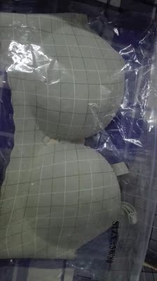 很喜欢的，穿上显得胸也好看(｡･&omega;･｡)ﾉ♡ 没有什么别的味道，很喜欢